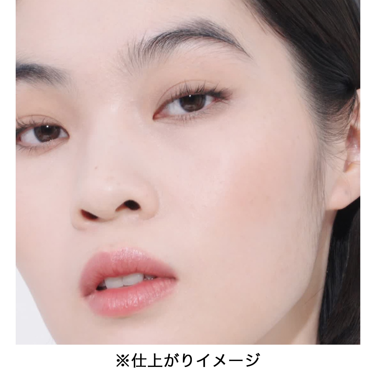 アディクション　ザ ファンデーション　コンフィデント フィックス　SPF 22 PA+++
